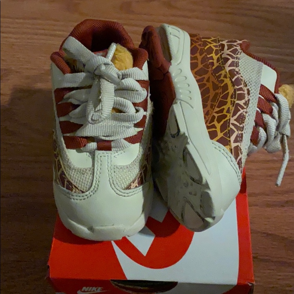 Air max 95 4c gently used (box included)